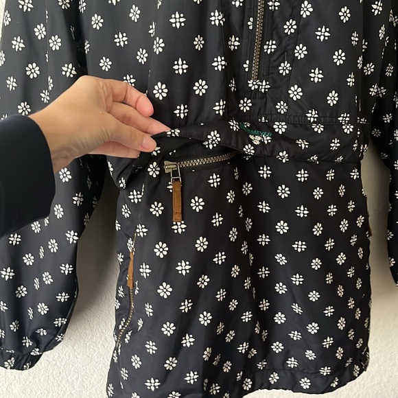 Obermeyer Ladies ski jacket - Picture 8 of 13